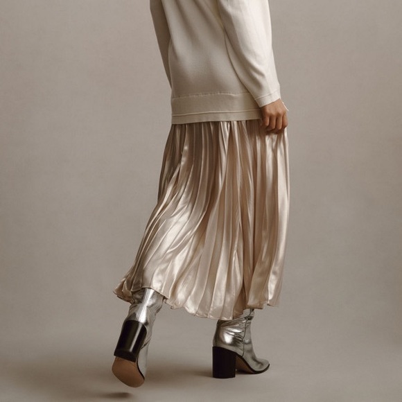 Anthropologie Long-Sleeve Crew Neck Mockable Pleated Maxi Jumper Dress - Picture 13 of 14